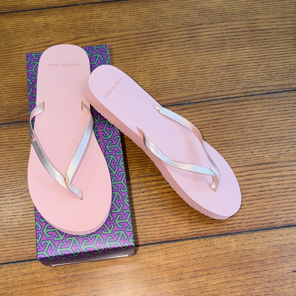 Tory Burch Rose Gold Metallic Leather Flip Flops NWT